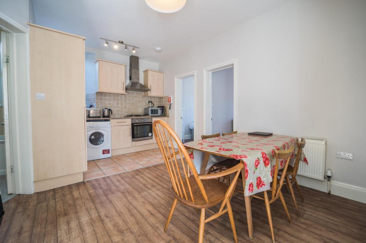 Trinity Mews Apartment ทอร์คิ ภายนอก รูปภาพ