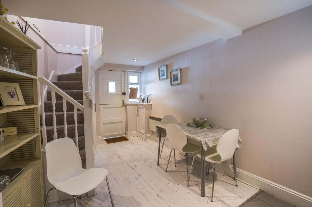 Trinity Mews Apartment ทอร์คิ ภายนอก รูปภาพ