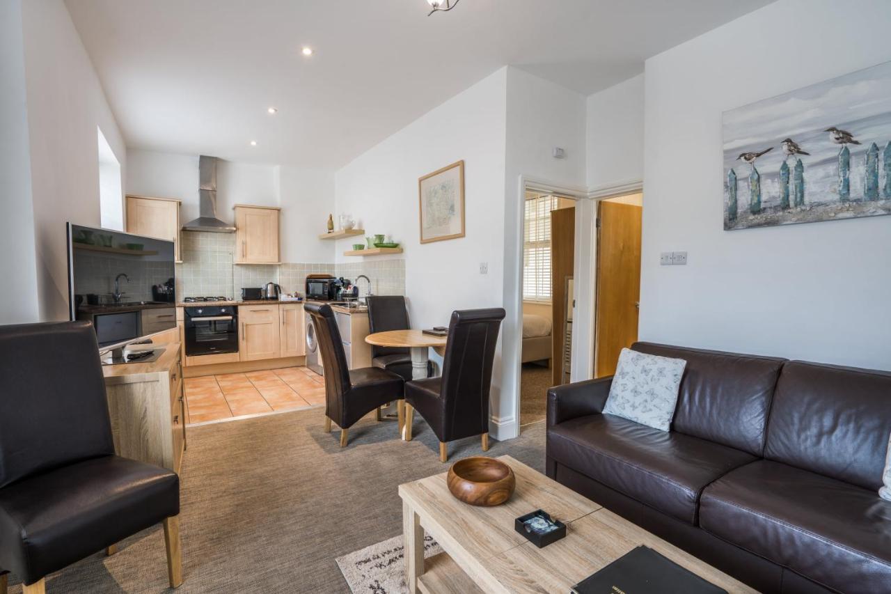 Trinity Mews Apartment ทอร์คิ ภายนอก รูปภาพ