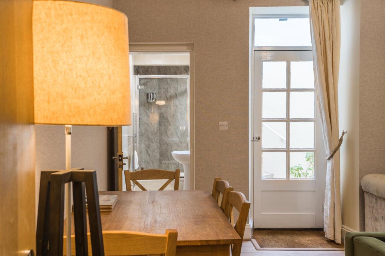 Trinity Mews Apartment ทอร์คิ ภายนอก รูปภาพ