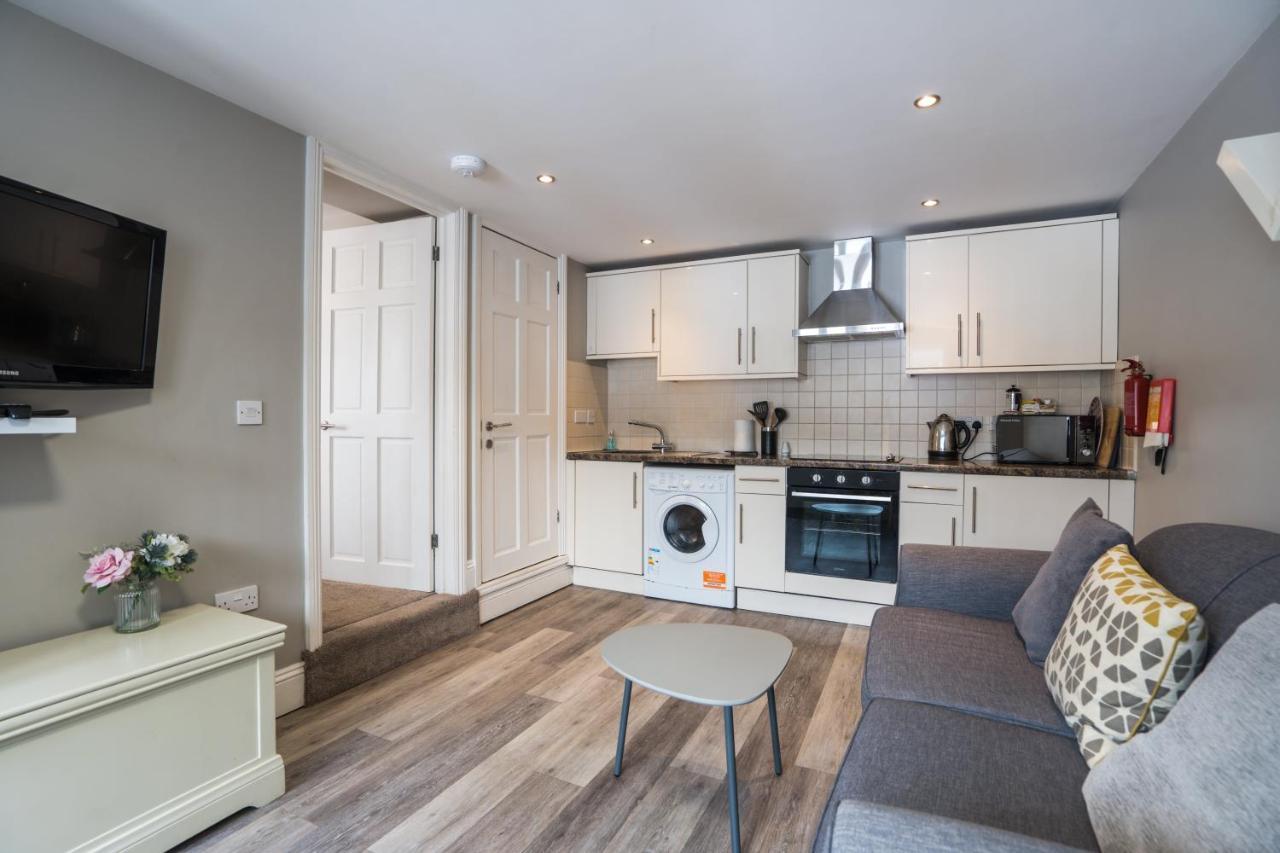 Trinity Mews Apartment ทอร์คิ ภายนอก รูปภาพ